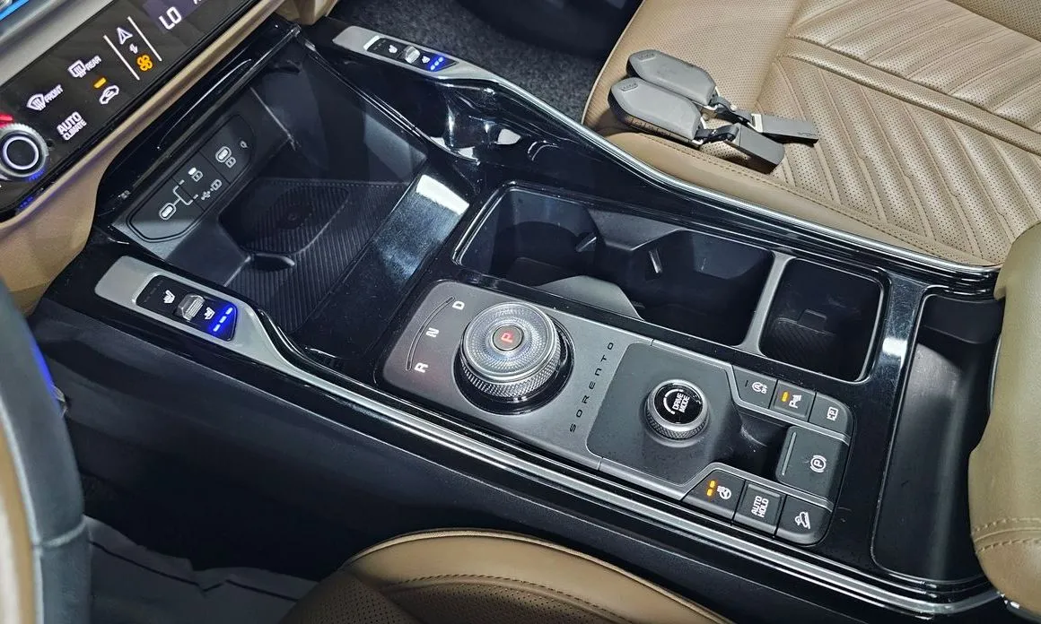Kia Sorento — фото 10