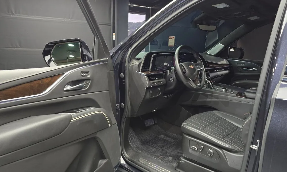 Cadillac Escalade 2023 из KR, фото 7