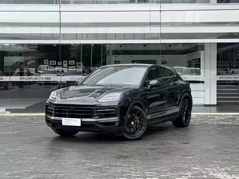 Porsche Cayenne — фото 1
