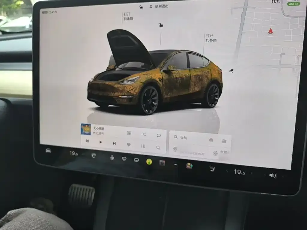 Tesla Model Y — фото 2