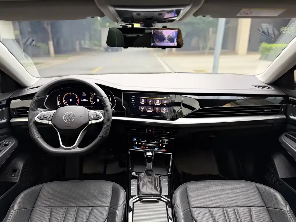 Volkswagen Passat — фото 9