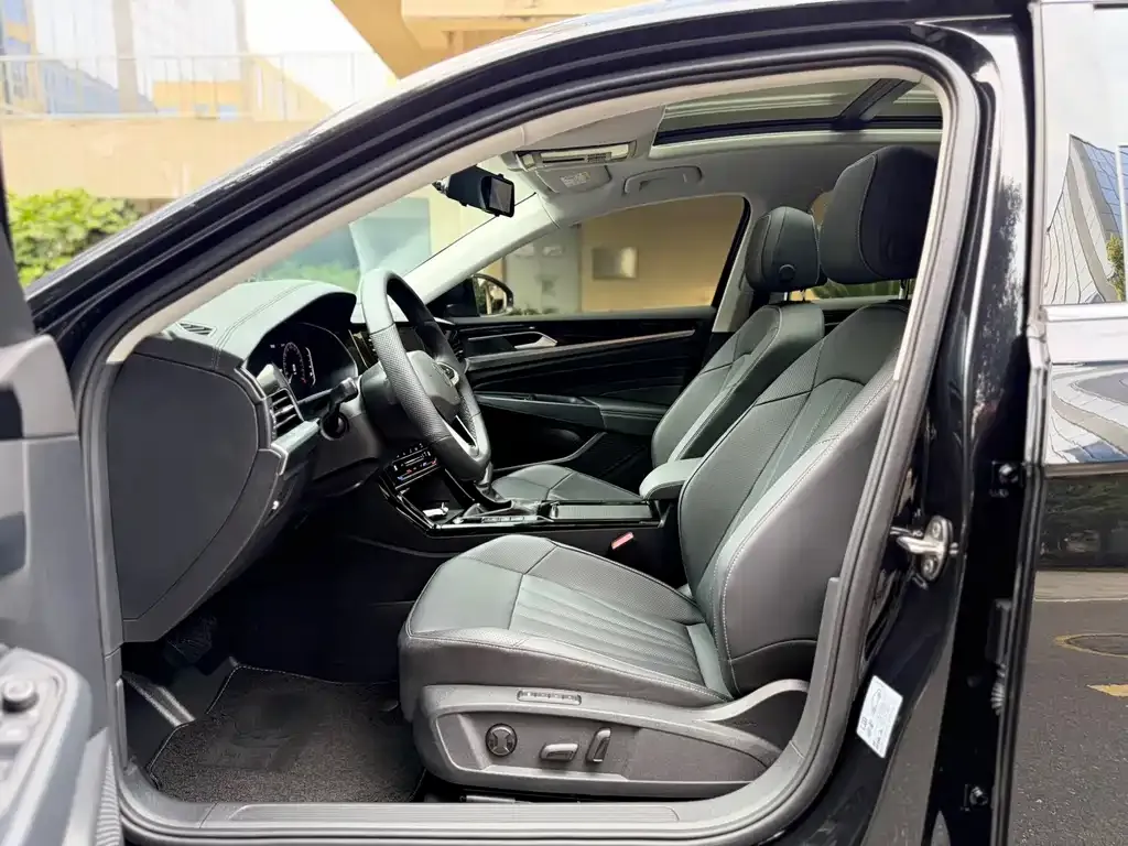 Volkswagen Passat — фото 8