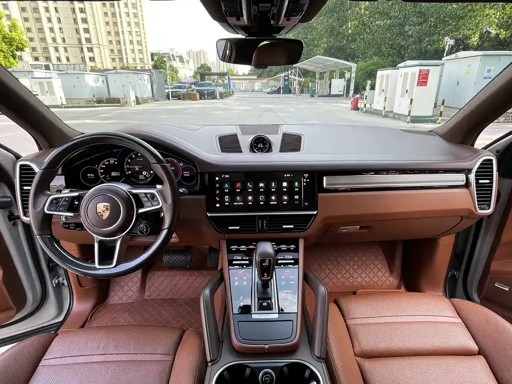 Porsche Cayenne Hybrid — фото 10