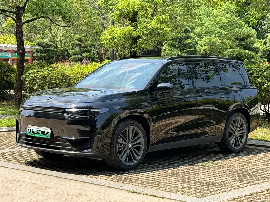 Leapmotor C16