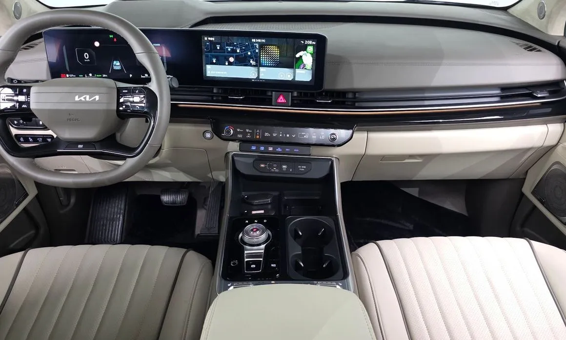 Kia Carnival — фото 10