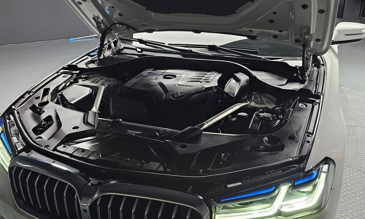 BMW 5-Series — фото 6