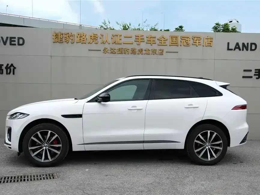 Jaguar F-PACE — фото 2