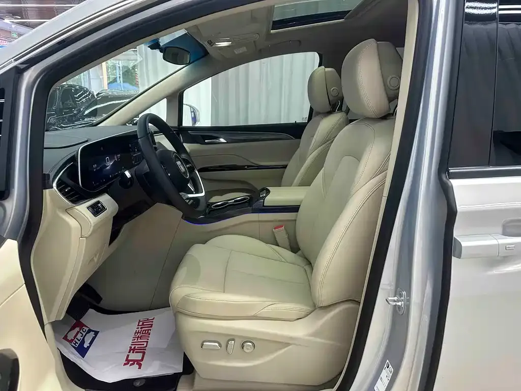 Buick GL8 Hybrid — фото 7