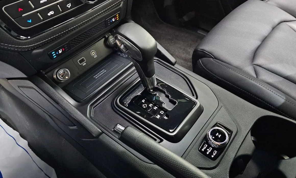 KG Mobility (Ssangyong) Rexton — фото 10