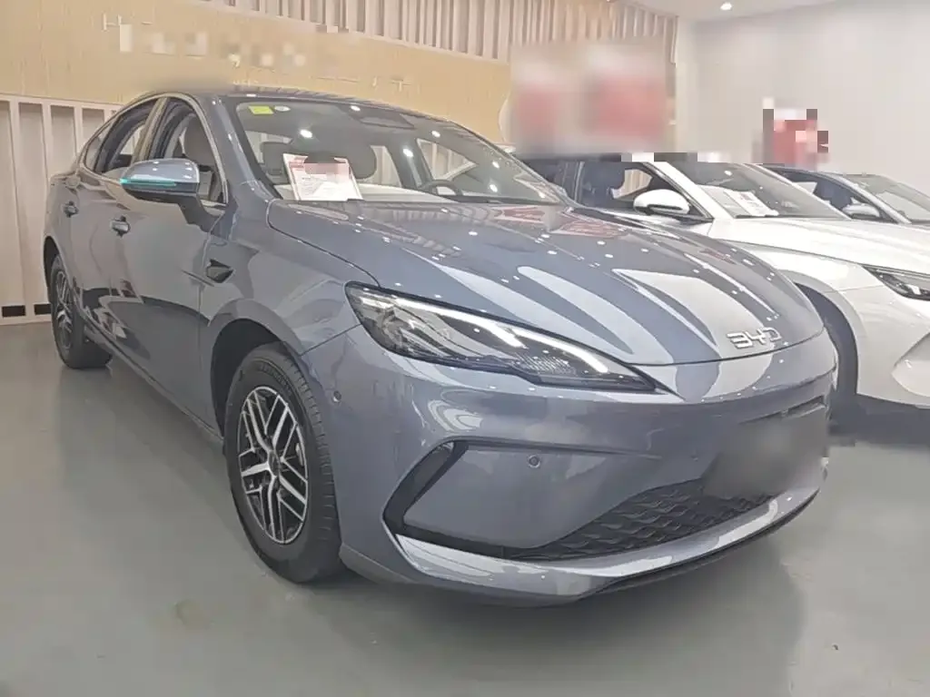 BYD Seal 05 DM-i — фото 8