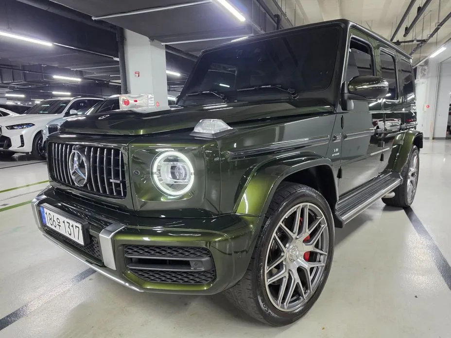 Mercedes-Benz G-Class AMG G63 Manufaktur 1