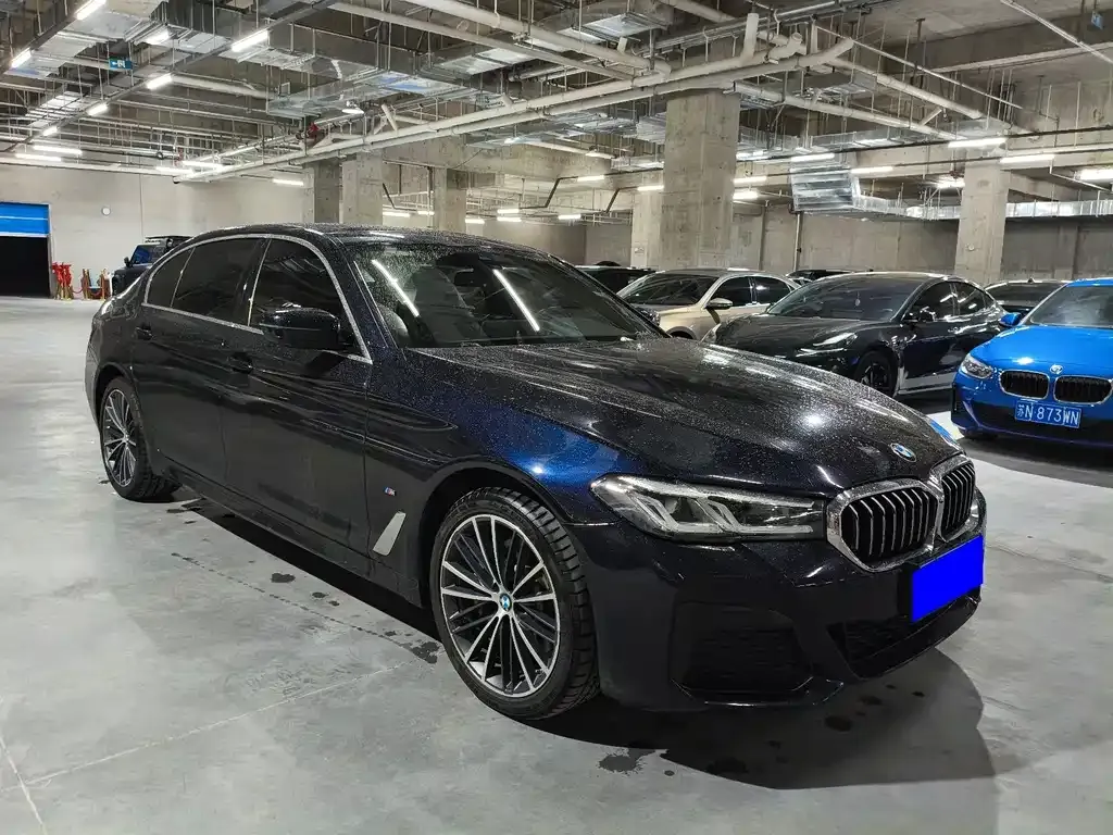 BMW 5 Series — фото 10