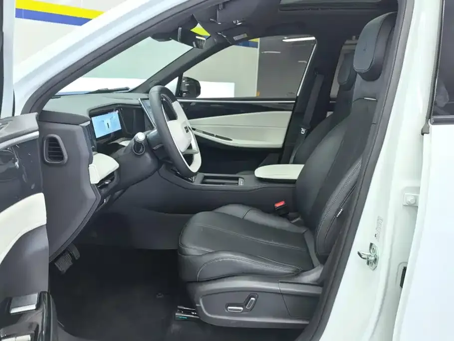 Geely Galaxy L7 2024 из CN, фото 4