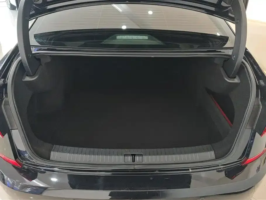 Volkswagen Passat — фото 3