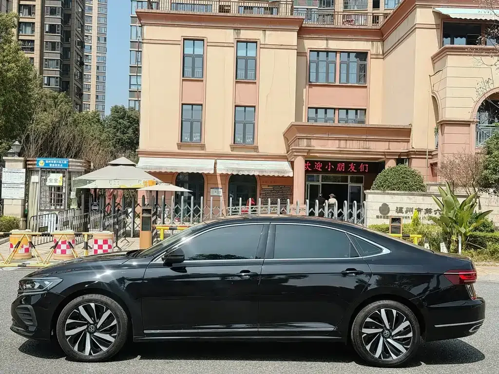 Volkswagen Passat — фото 9