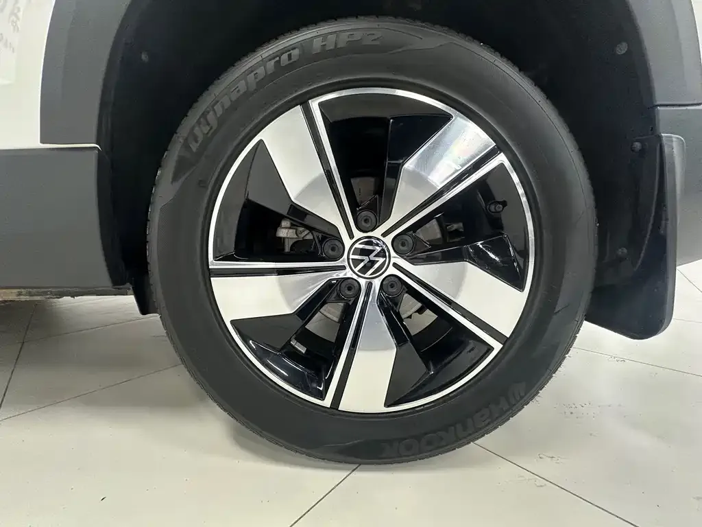 Volkswagen Tharu — фото 4