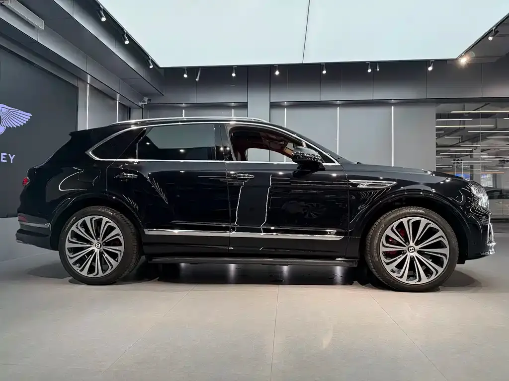 Bentley Bentayga — фото 7