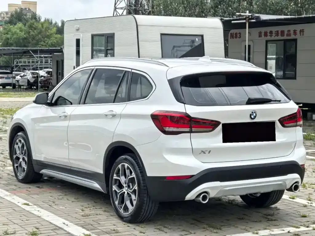 BMW X1 — фото 7