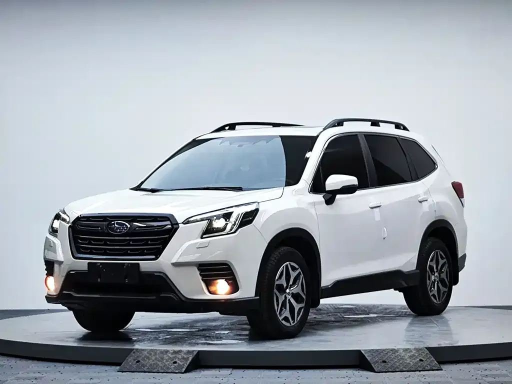 Subaru Forester — фото 1