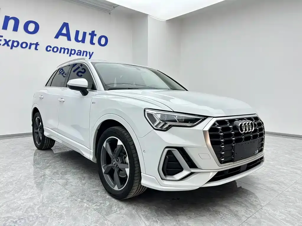 Audi Q3 — фото 10