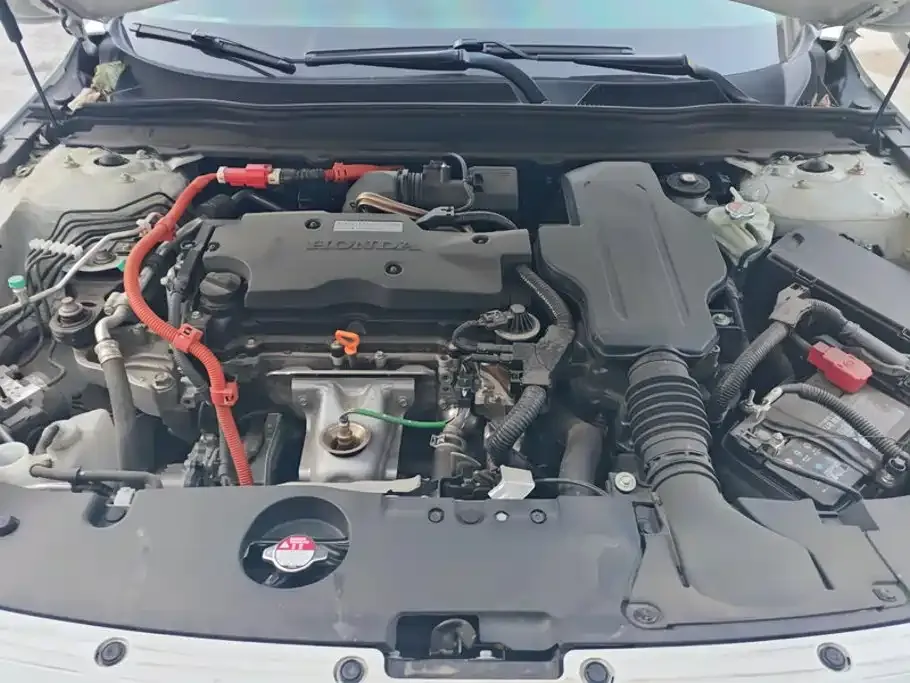 Honda Accord — фото 10
