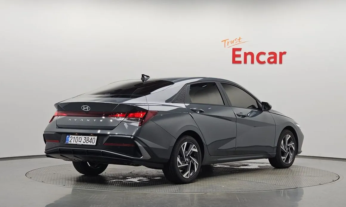 Hyundai AVANTE — фото 8