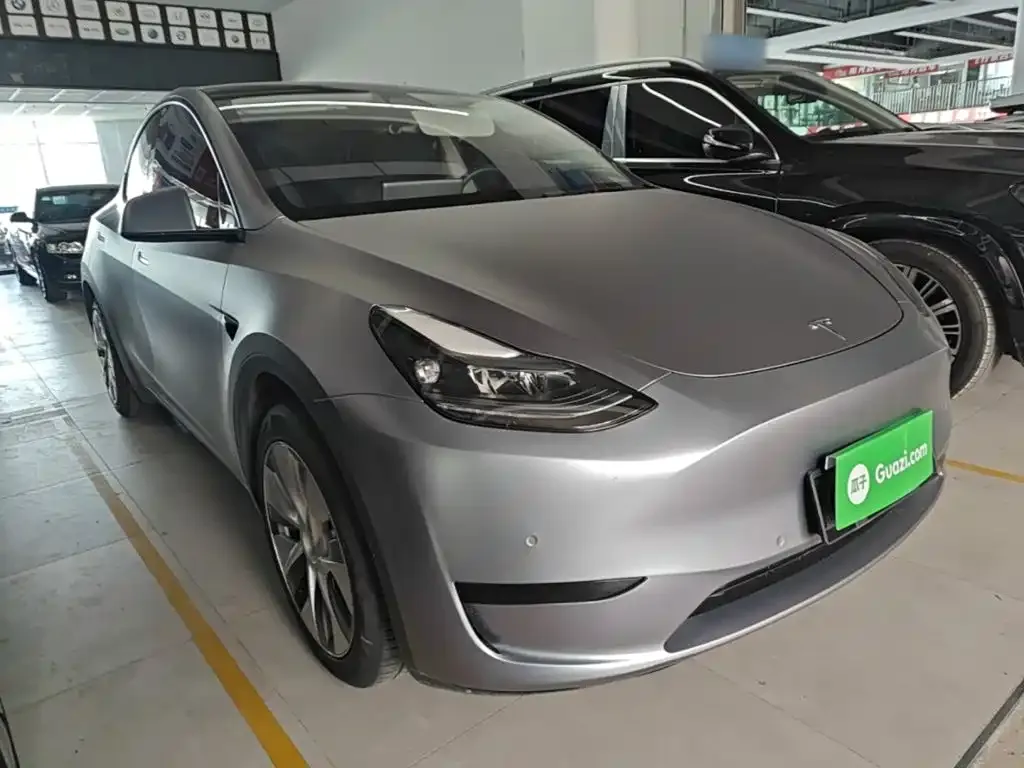 Tesla Model Y — фото 8