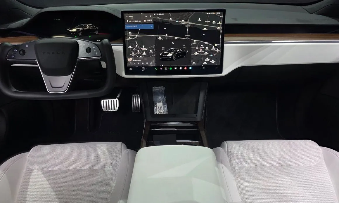 Tesla Model S — фото 9