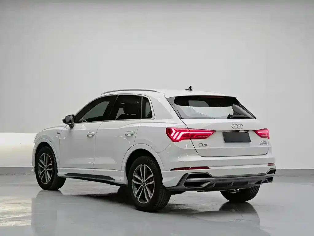 Audi Q3 — фото 6
