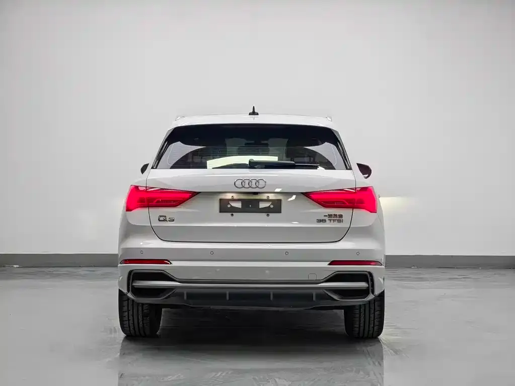 Audi Q3 — фото 5