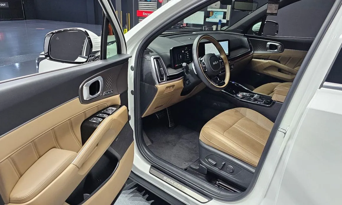 Kia Sorento — фото 9