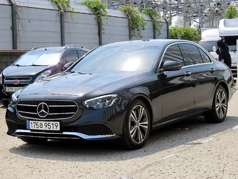 Mercedes-Benz E-Class 2021 из KR, фото 9