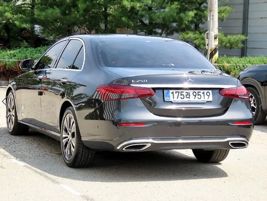 Mercedes-Benz E-Class 2021 из KR, фото 8