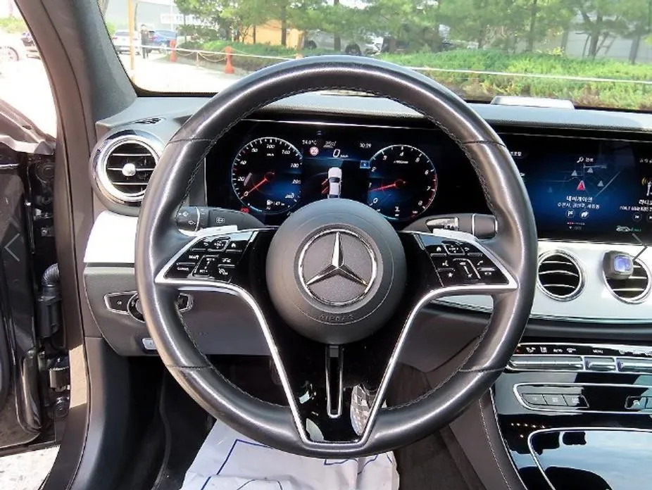 Mercedes-Benz E-Class 2021 из KR, фото 10