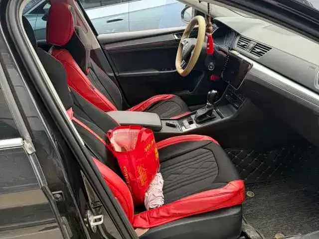 Skoda Superb 2023 из CN, фото 2