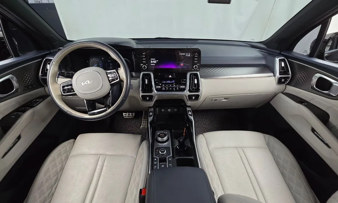 Kia Sorento — фото 7