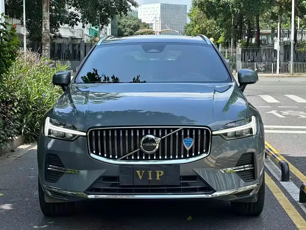 Volvo XC60 — фото 4