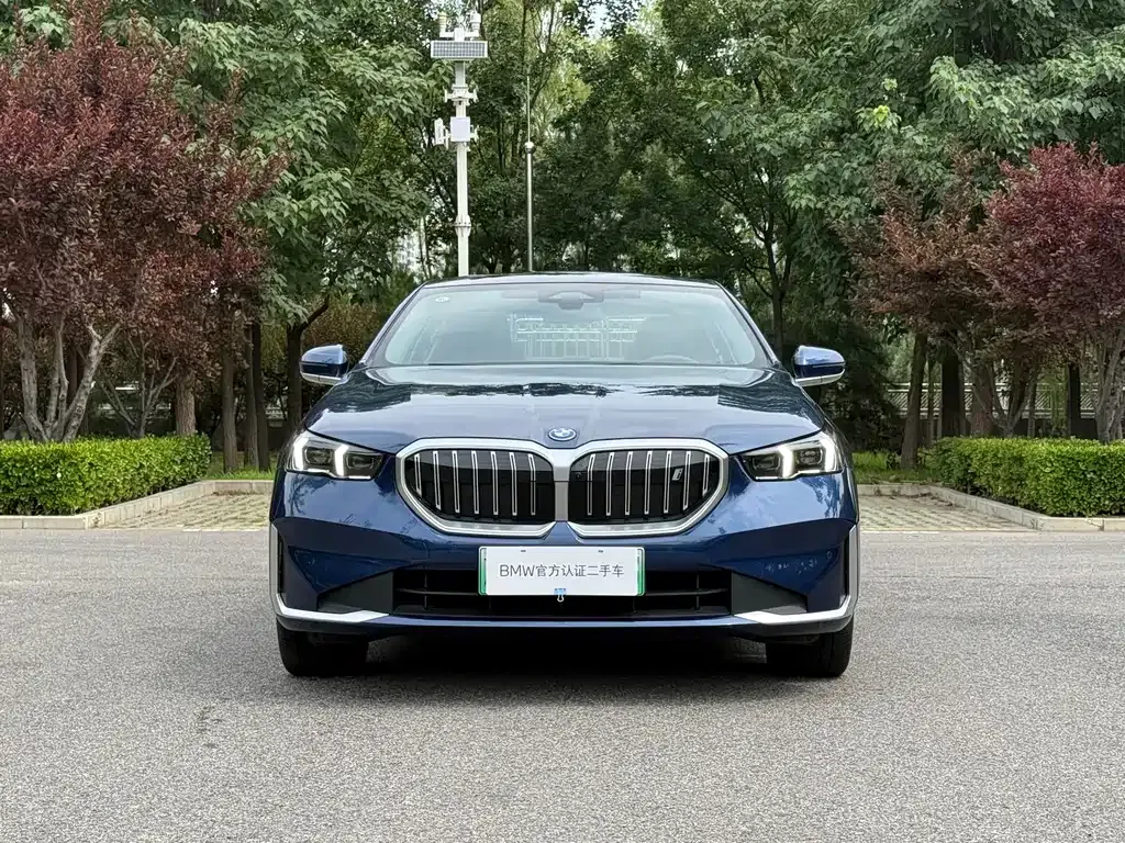 BMW i5 — фото 7