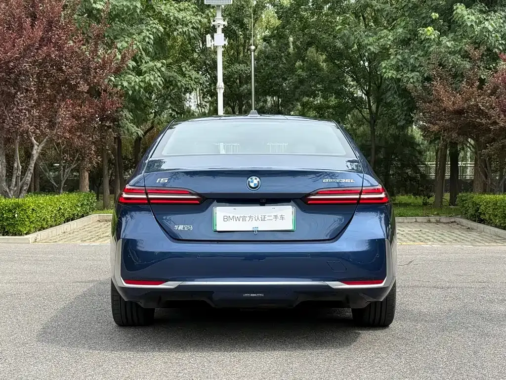 BMW i5 — фото 6