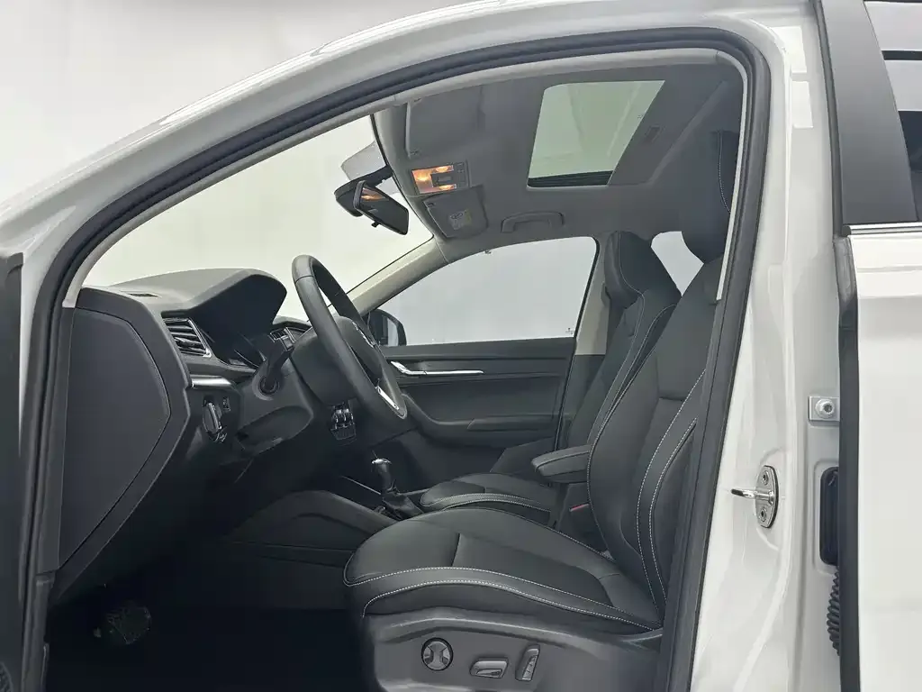 Skoda Kamiq — фото 10