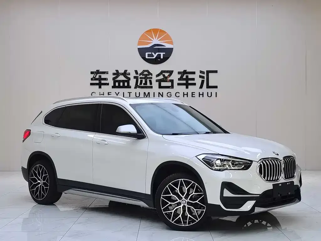 BMW X1 — фото 10