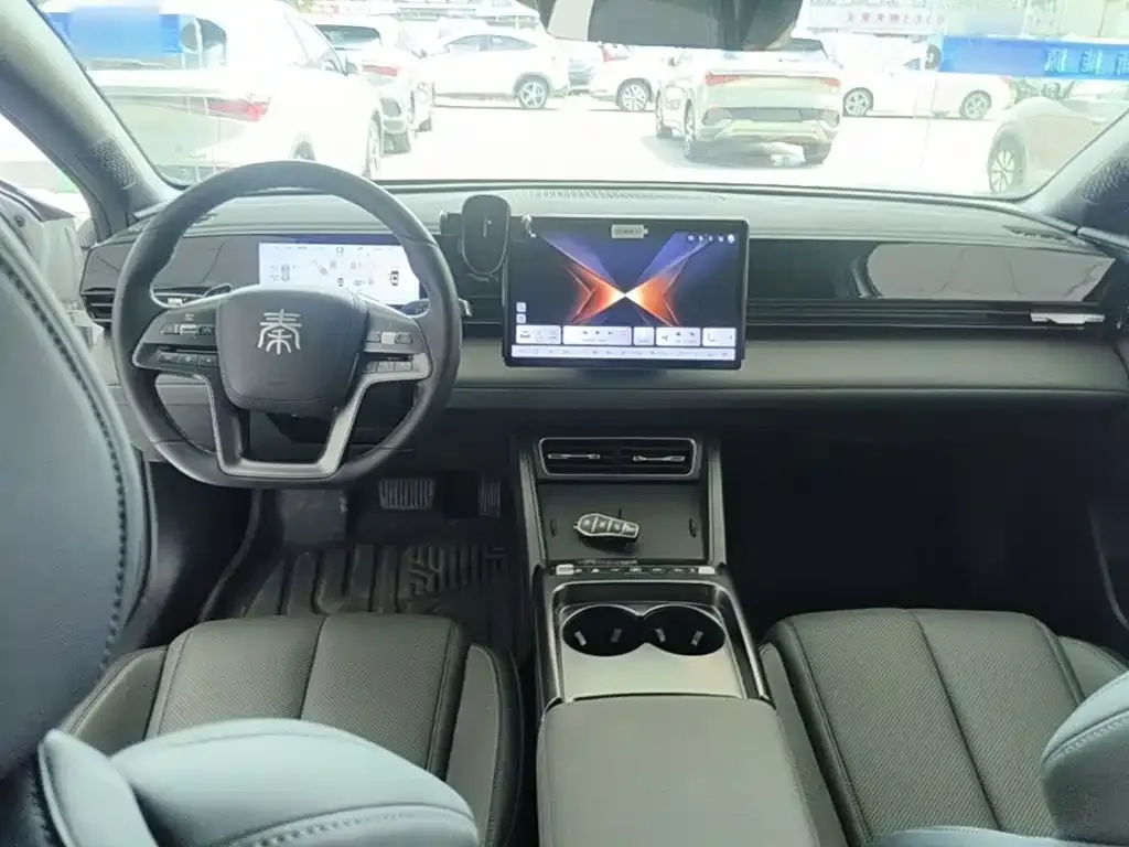 BYD Qin L — фото 10
