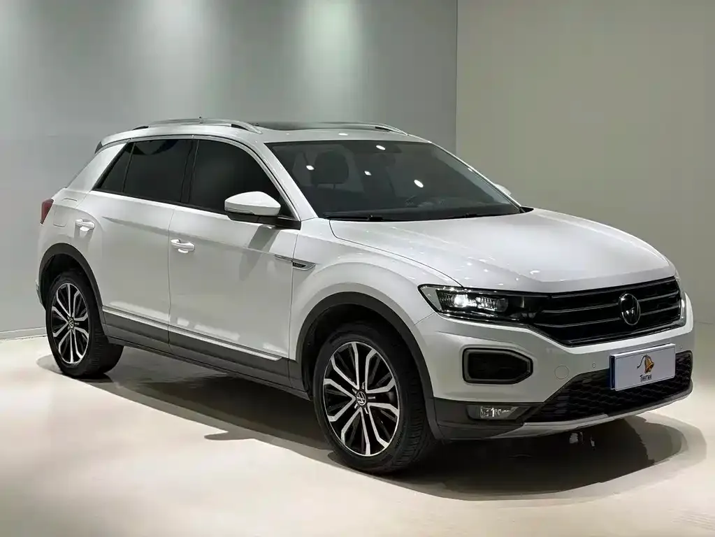 Volkswagen T-Roc — фото 6