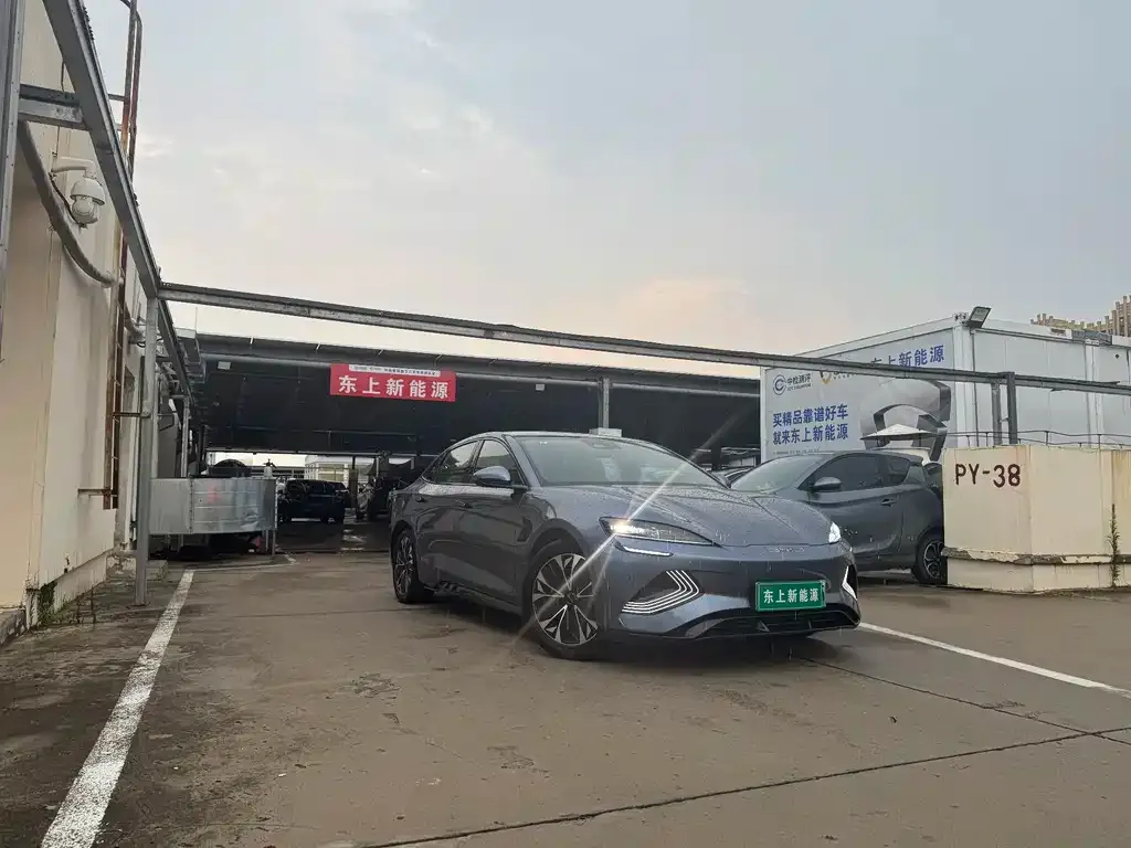 BYD Seal — фото 6