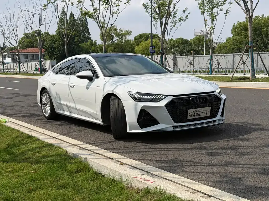 Audi A7 — фото 10