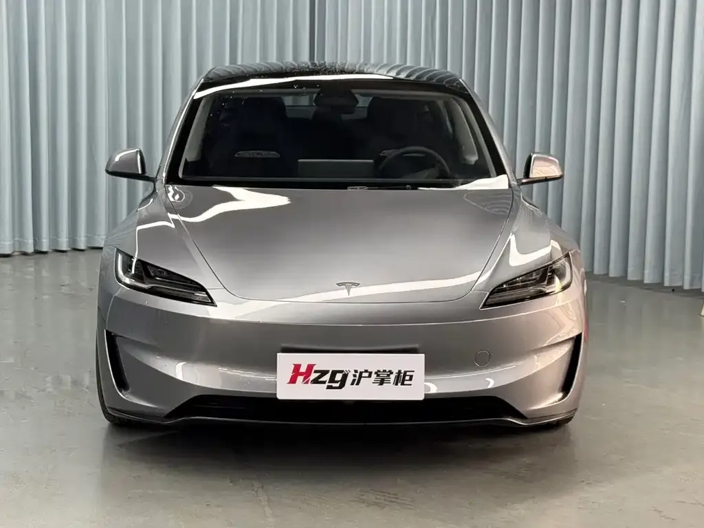 Tesla Model 3 — фото 8
