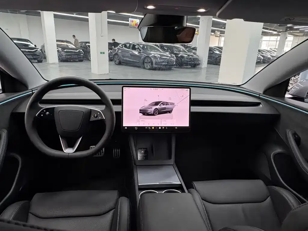 Tesla Model 3 — фото 3