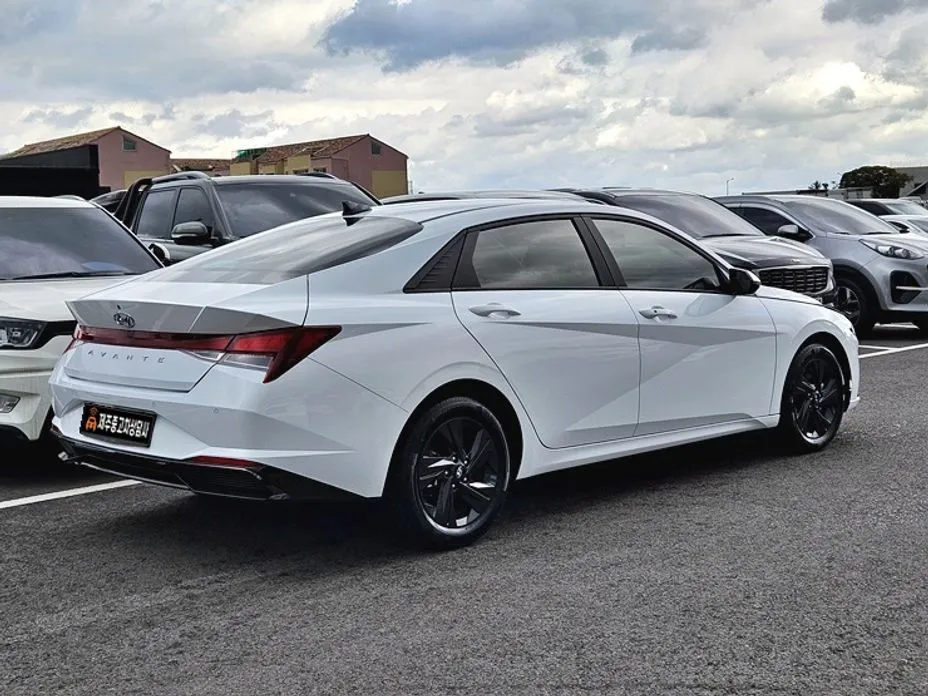 Hyundai AVANTE — фото 4