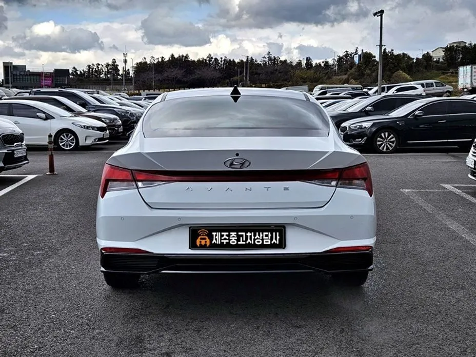 Hyundai AVANTE — фото 10