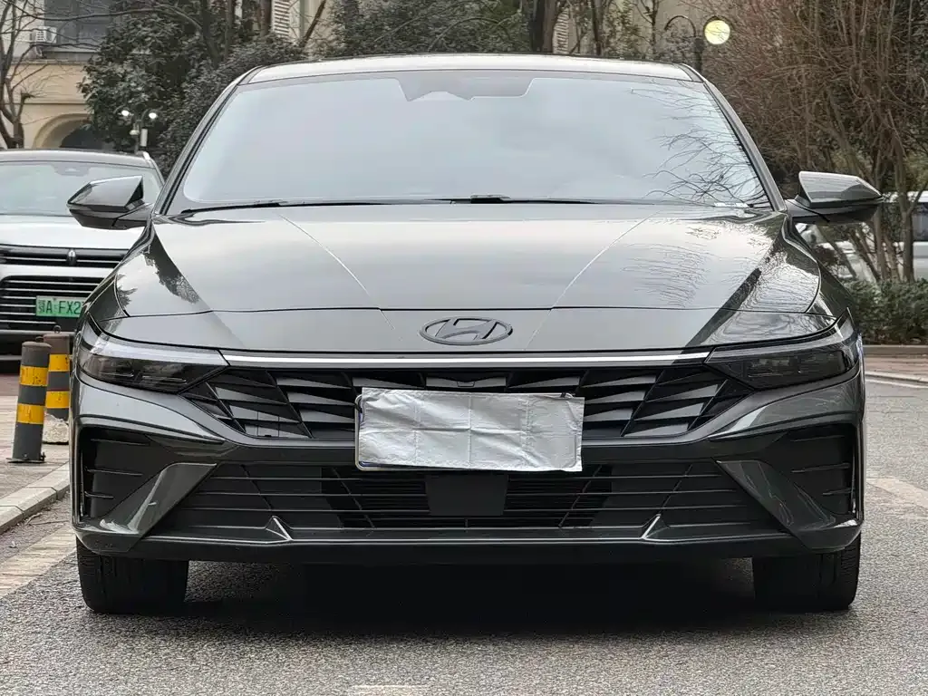 Hyundai Elantra — фото 6